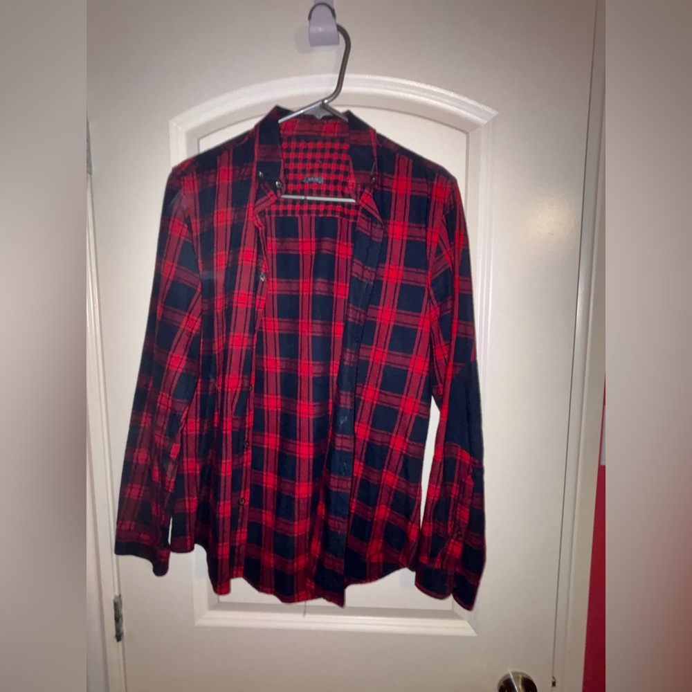 Checkered red casual/dress shirt